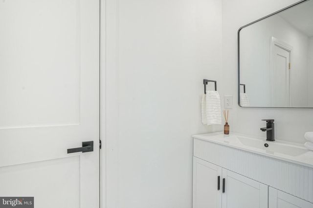 2324 ALMIRA AVE, Atco, NJ 08004