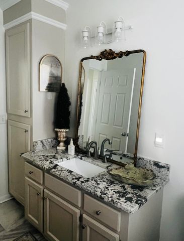 221 Andrew Drive, Manning, SC 29102