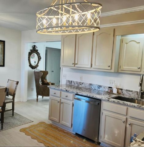 221 Andrew Drive, Manning, SC 29102