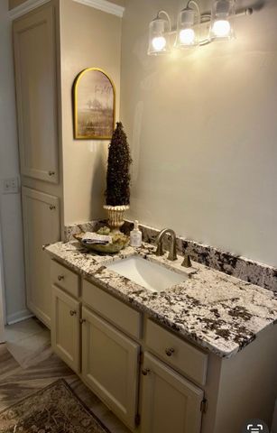 221 Andrew Drive, Manning, SC 29102