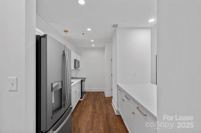 310 Arlington Avenue 221, Charlotte, NC 28203