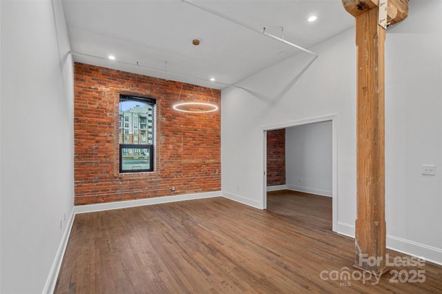 310 Arlington Avenue 221, Charlotte, NC 28203