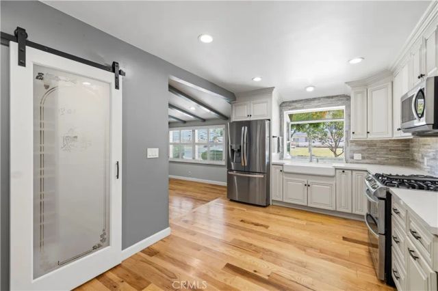 10011 Genesta Avenue, Northridge, CA 91325