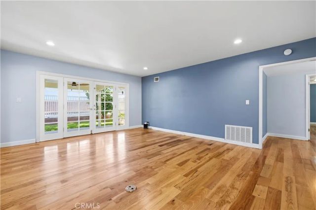 10011 Genesta Avenue, Northridge, CA 91325