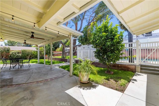 10011 Genesta Avenue, Northridge, CA 91325