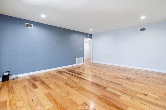 10011 Genesta Avenue, Northridge, CA 91325