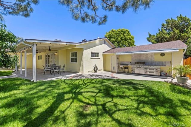 10011 Genesta Avenue, Northridge, CA 91325