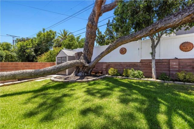10011 Genesta Avenue, Northridge, CA 91325