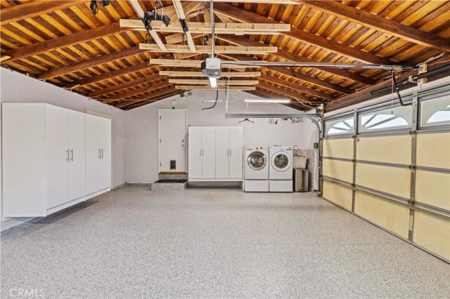 10011 Genesta Avenue, Northridge, CA 91325