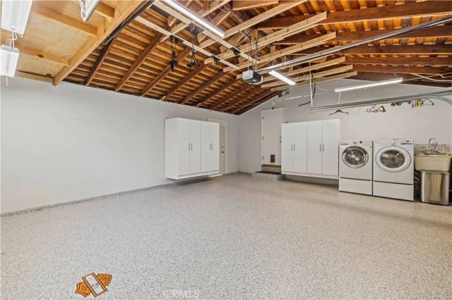 10011 Genesta Avenue, Northridge, CA 91325