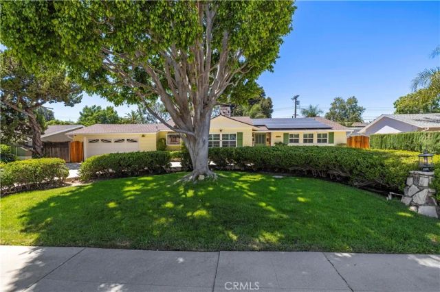 10011 Genesta Avenue, Northridge, CA 91325