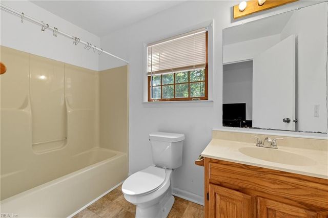 6252 Summerville DR, Gloucester, VA 23061
