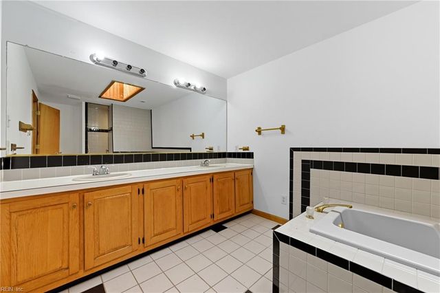 6252 Summerville DR, Gloucester, VA 23061
