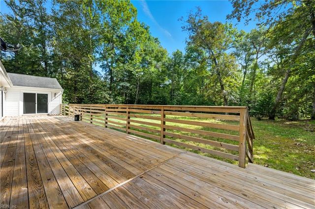 6252 Summerville DR, Gloucester, VA 23061