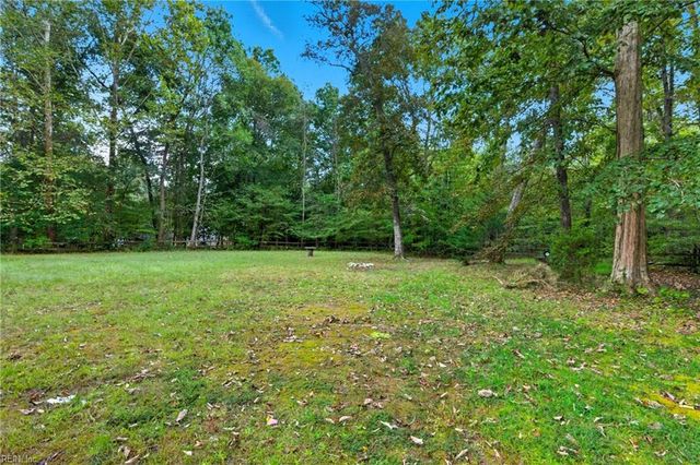 6252 Summerville DR, Gloucester, VA 23061