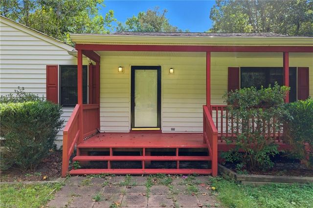 6252 Summerville DR, Gloucester, VA 23061