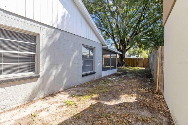 4626 EASTWIND DRIVE, Plant City, FL 33566