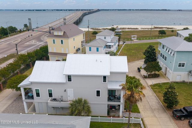 10 Chapel Hill Road, Bay Saint Louis, MS 39520
