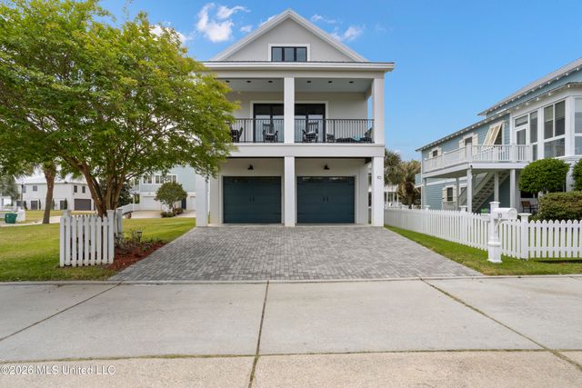 10 Chapel Hill Road, Bay Saint Louis, MS 39520