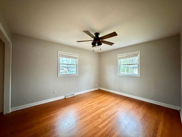 3063 Parkwood Place, Crown Point, IN 46307