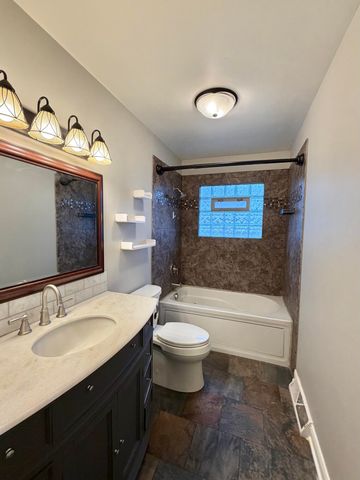 3063 Parkwood Place, Crown Point, IN 46307