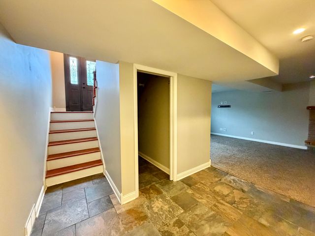 3063 Parkwood Place, Crown Point, IN 46307