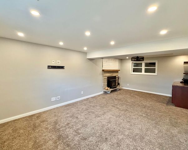 3063 Parkwood Place, Crown Point, IN 46307