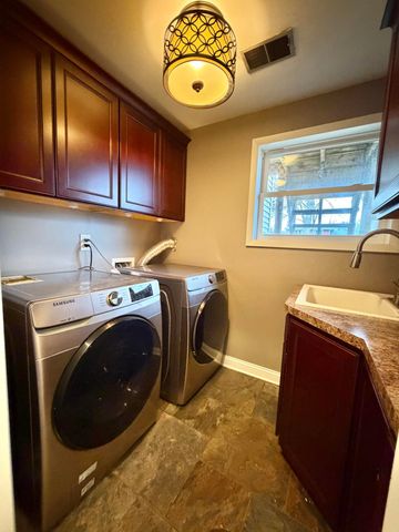 3063 Parkwood Place, Crown Point, IN 46307