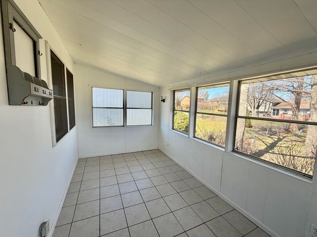 3063 Parkwood Place, Crown Point, IN 46307