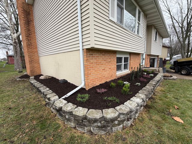 3063 Parkwood Place, Crown Point, IN 46307