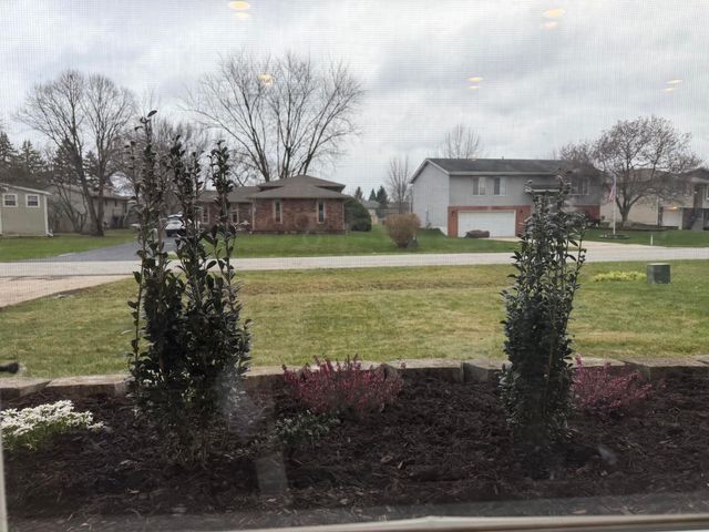 3063 Parkwood Place, Crown Point, IN 46307