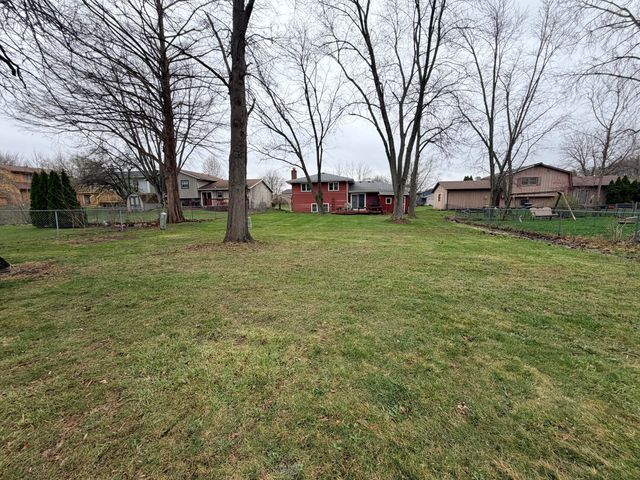 3063 Parkwood Place, Crown Point, IN 46307