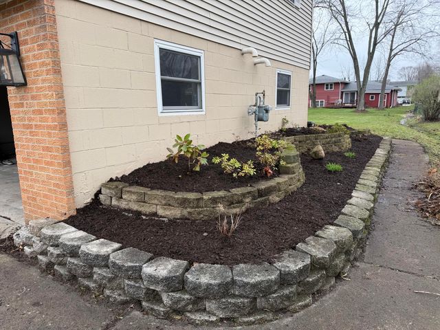 3063 Parkwood Place, Crown Point, IN 46307