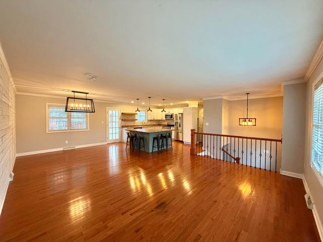 3063 Parkwood Place, Crown Point, IN 46307