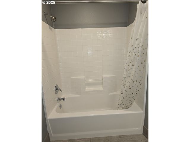 260 LONE PINE Ln 2, The Dalles, OR 97058