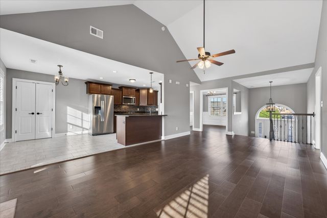 161 Roanoke Station Cir, Clarksville, TN 37043