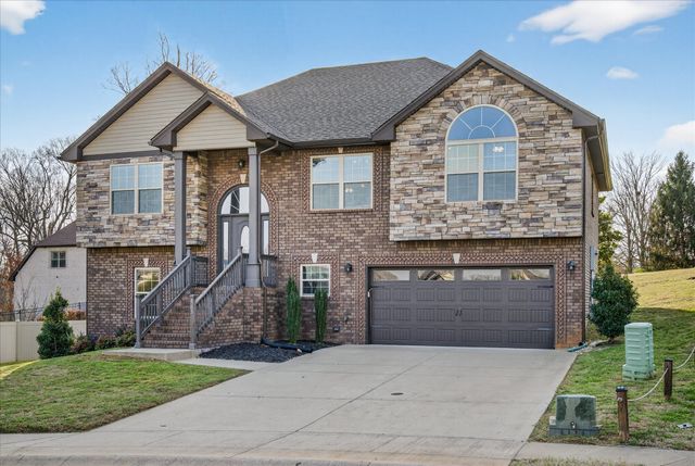 161 Roanoke Station Cir, Clarksville, TN 37043