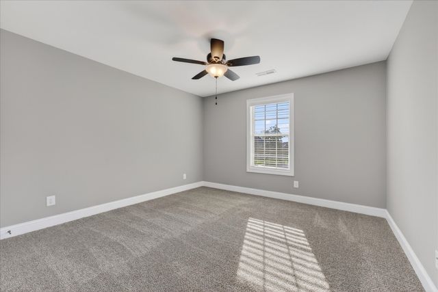 161 Roanoke Station Cir, Clarksville, TN 37043