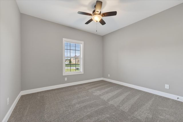 161 Roanoke Station Cir, Clarksville, TN 37043