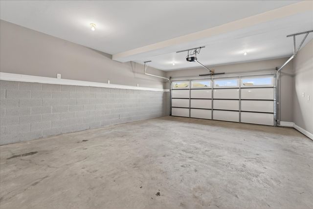 161 Roanoke Station Cir, Clarksville, TN 37043