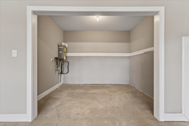 161 Roanoke Station Cir, Clarksville, TN 37043