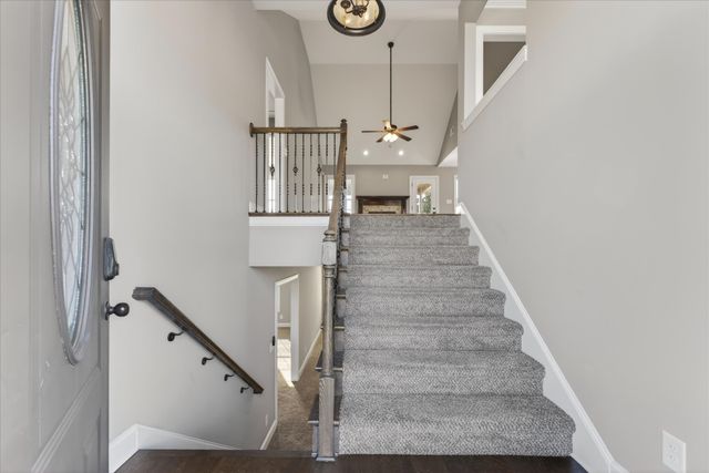 161 Roanoke Station Cir, Clarksville, TN 37043