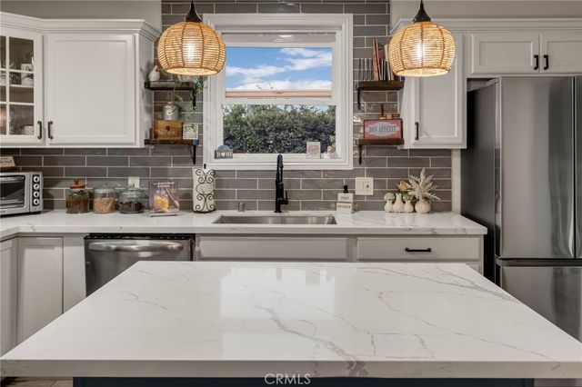 7409 Palm, Highland, CA 92346