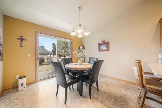 103 GREEN WAY DRIVE, Combined Locks, WI 54113