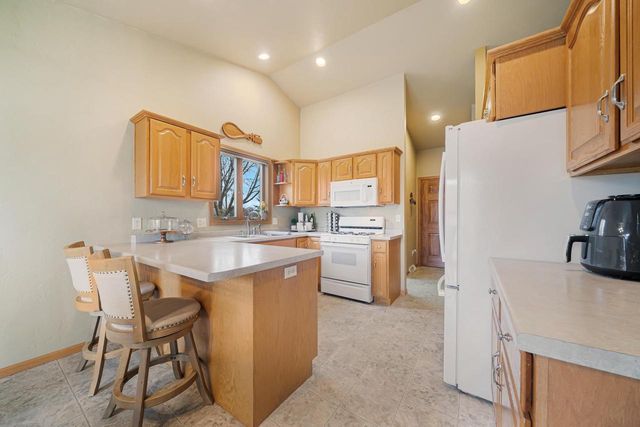 103 GREEN WAY DRIVE, Combined Locks, WI 54113