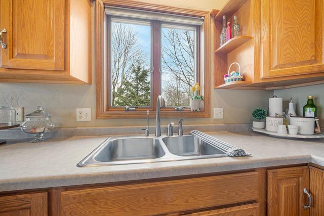 103 GREEN WAY DRIVE, Combined Locks, WI 54113