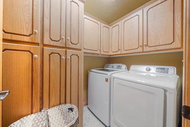 103 GREEN WAY DRIVE, Combined Locks, WI 54113