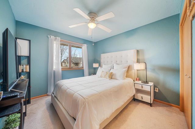 103 GREEN WAY DRIVE, Combined Locks, WI 54113