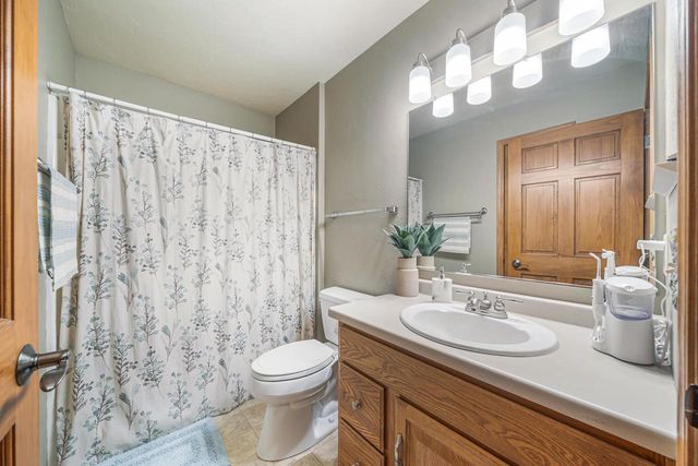 103 GREEN WAY DRIVE, Combined Locks, WI 54113