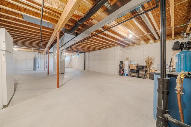 103 GREEN WAY DRIVE, Combined Locks, WI 54113